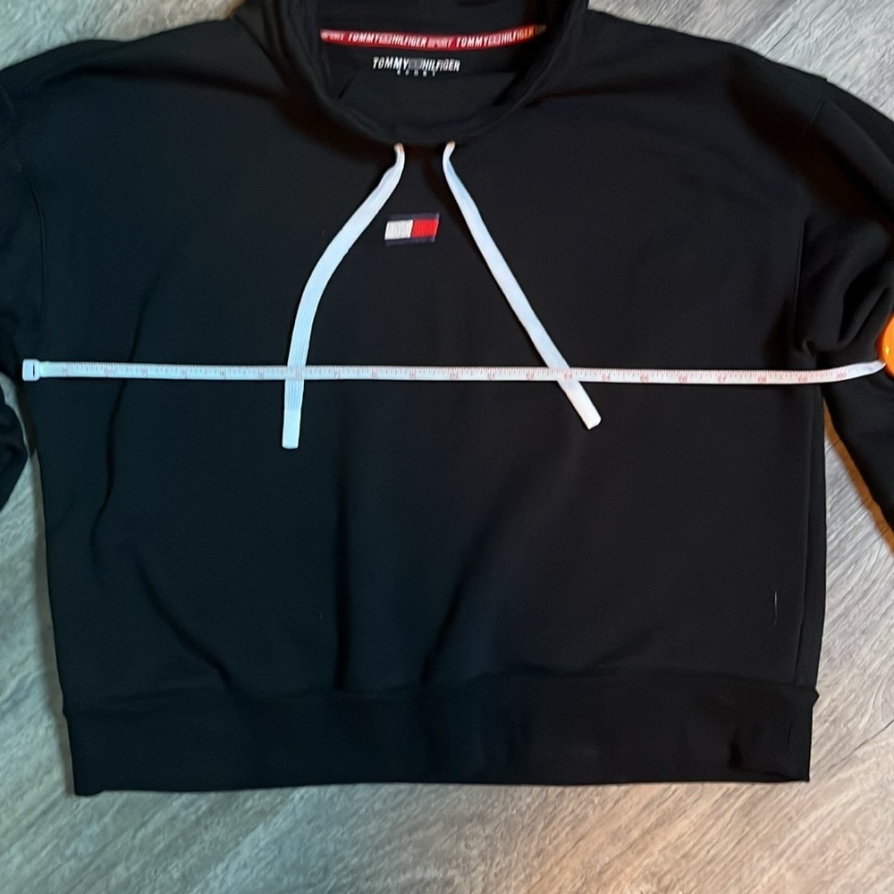 Tommy Hilfiger Sport turtleneck Cropped Sweatshirt MEDIUM Cotton Blend. EUC. - Picture 5 of 9